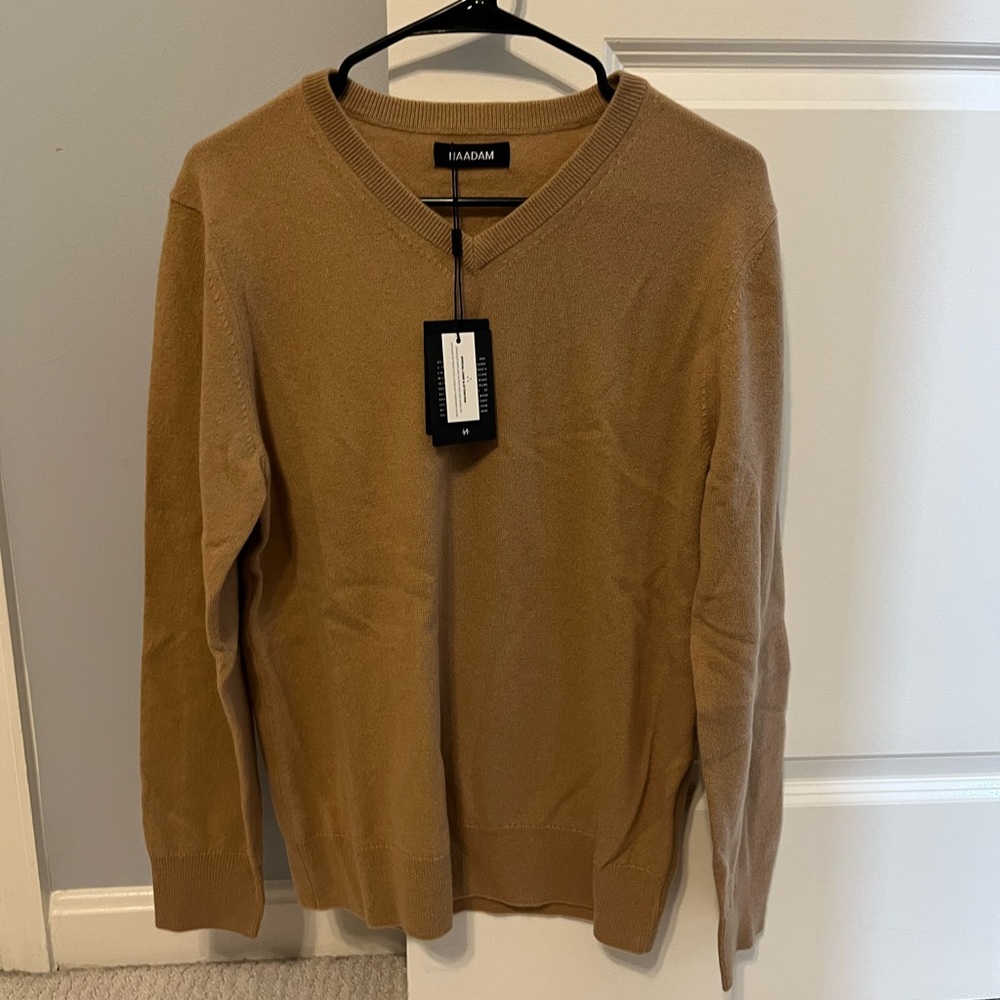 Naadam Essential V-Neck Sweater Medium Camel